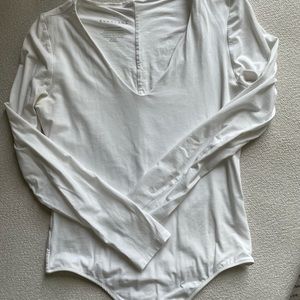 Everlane Long Sleeve V Neck Bodysuit